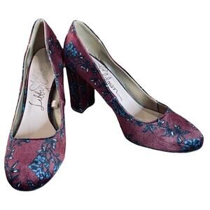 Libby Edelman shoes maroon brocade block‎ heels.  Size 9.5 fabric uppers